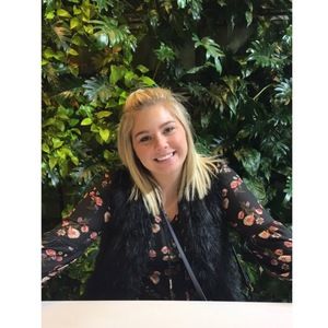 Meet your Posher, Leah